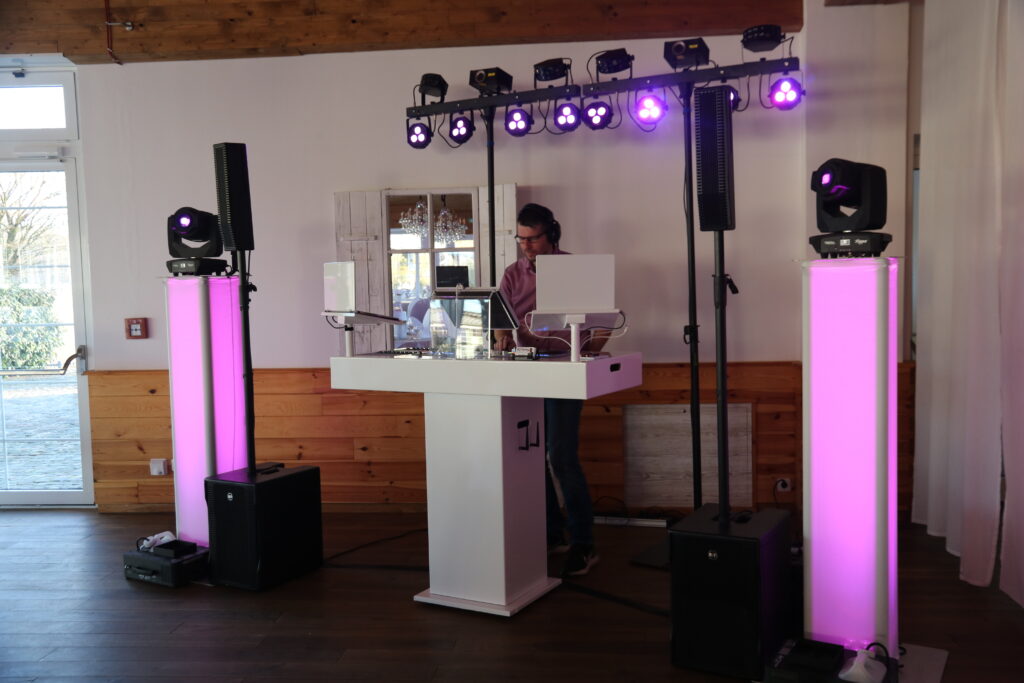 Hochzeits DJ Saarland mit dem Technik Paket Hochzeitstraum