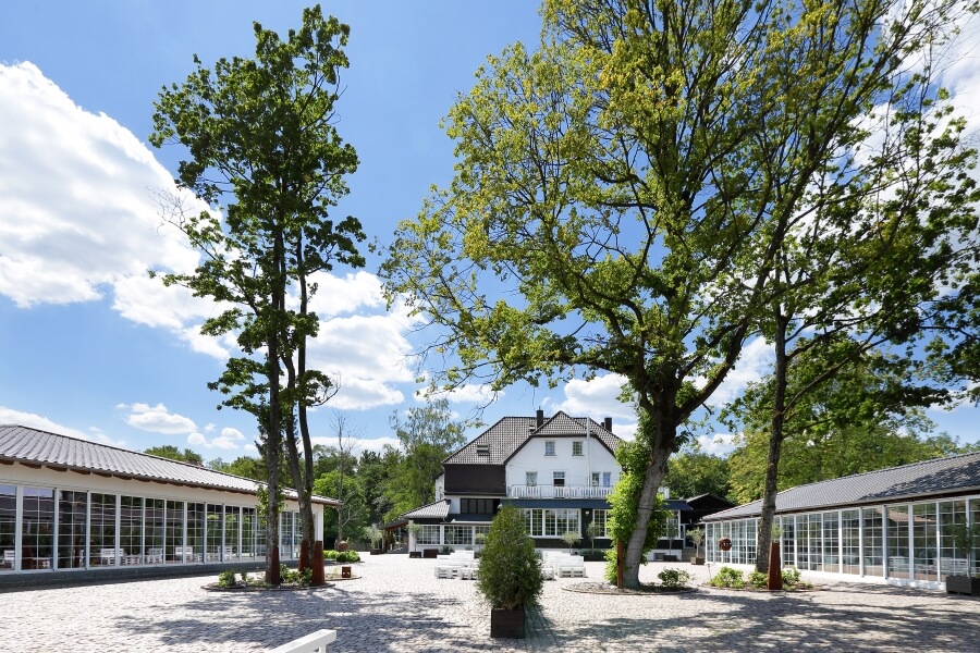 Grunder´s Hofgut Menschenhaus im Sommer