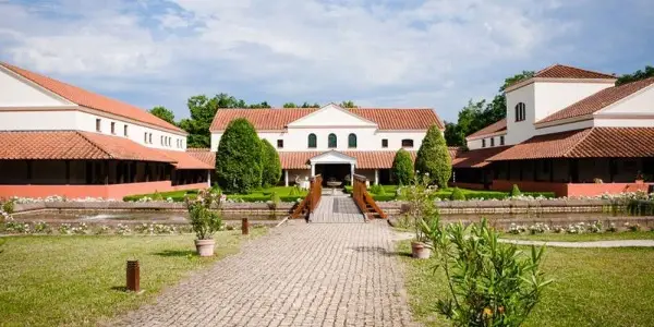 Die Taverne der Römischen Villa Borg ist eine tolle Hochzeitslocation.
